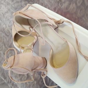 Tie up heels Marc Fisher faux suede
